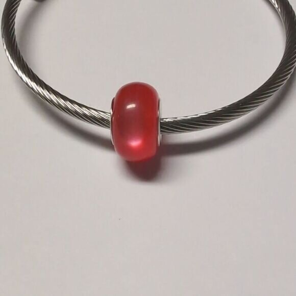 Red Charm for‎ Pandora Style Bracelet - Picture 1 of 4